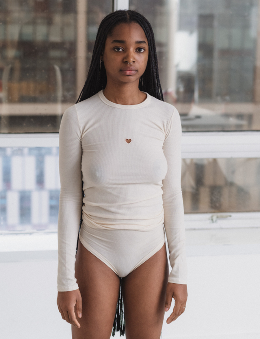 Baserange-Heart-Longsleeve-Undyed-Model-1.png