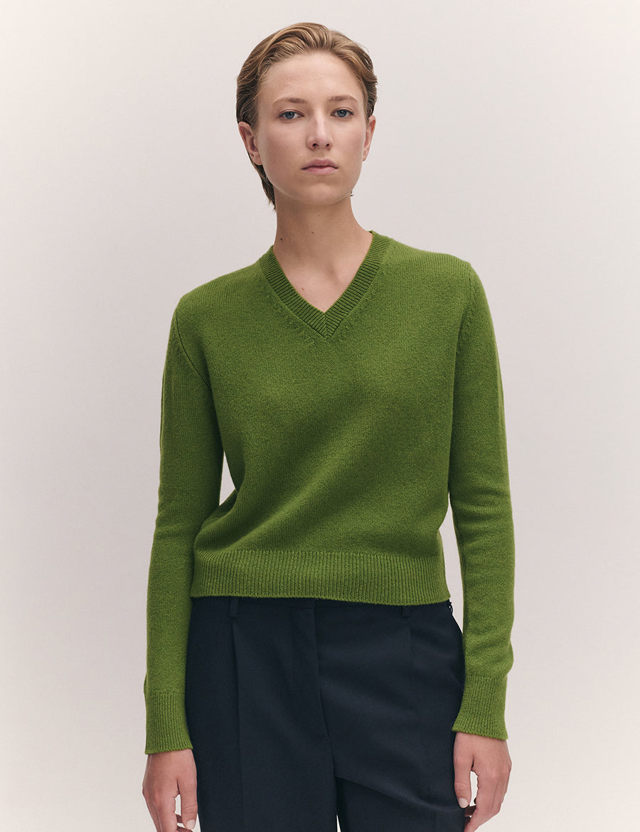 Daughter-Sligo-V-Neck-Picholine-Green-Model-3.jpg