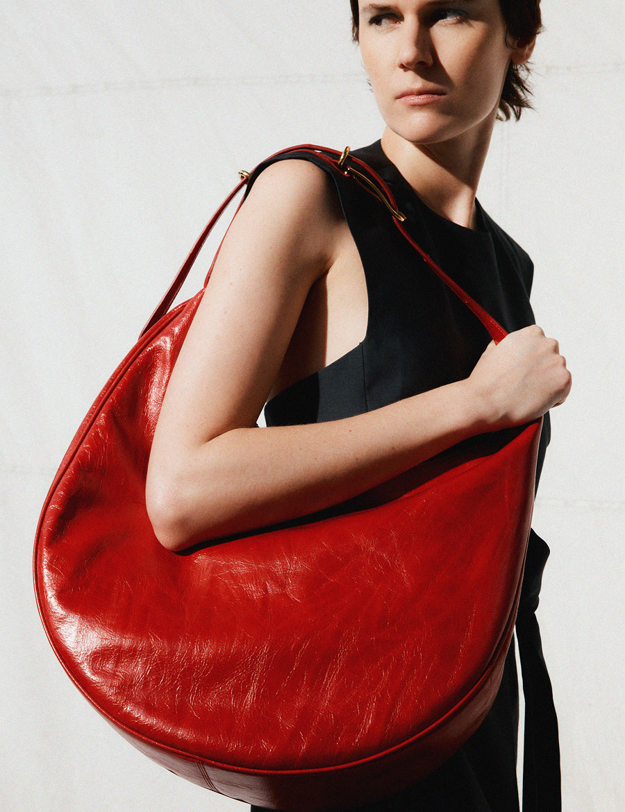 Liffner-Moon-Hobo-Bag-Glossy-Red-Mood-2.jpg