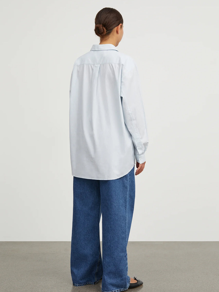 Skall Studio Edgar Shirt Hemdbluse Hellblau Modelbild Backansicht