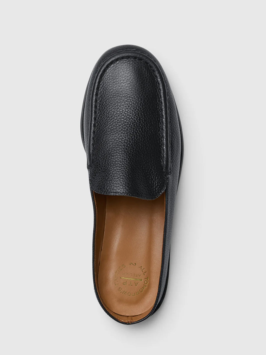 Tenno Black Grained Leather Slip-ins