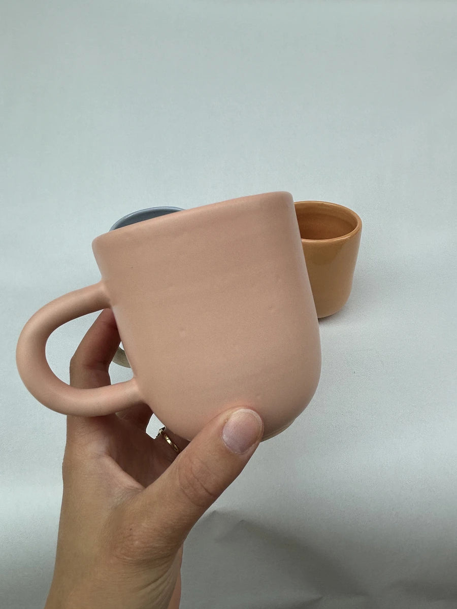 We Are Studio Studio Hugo Mug Rosa Detailansicht