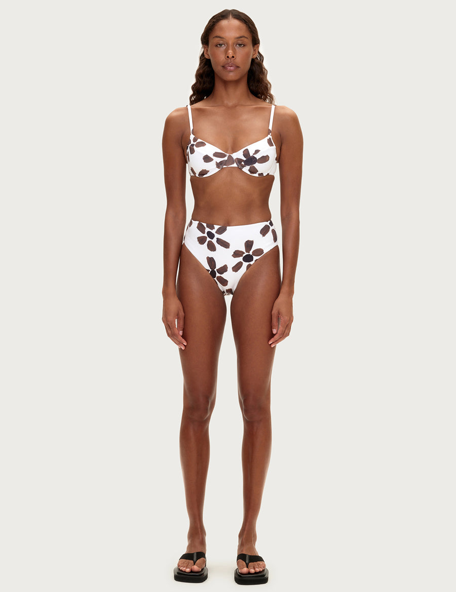 Zulu_Zephyr-Chocolate-Flower-Bikini-Bralette-Highwaist-Pants-Frontansicht-2.jpg